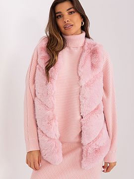 Vestă AT  Această vestă de blană este accesoriul perfect atât pentru fiecare zi, cât și pentru ocazii speciale. Confecționată din poliester de