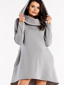 Rochie de zi Infinite You  Rochie lejeră, cu mâneci lungi și glugă, cu buzunare cu glugă în cusăturile laterale. O propunere perfectă pentru fiecare zi.