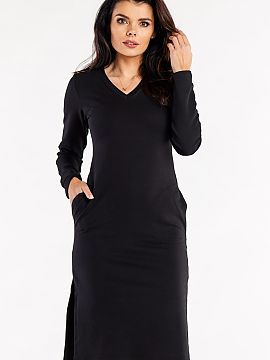 Rochie de zi Infinite You  Rochie mulată, cu mâneci lungi și fante pe laterale. Rochia are un decolteu în V și buzunare decorative aplicate.