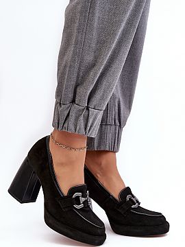 Pantofi dcu toc gros Step in style  Pantofii de damă sunt confecționați din piele naturală de înaltă calitate. Așezate pe o platformă și un toc masiv în formă de st�