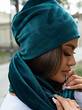 Completă IVON  Un set unic de șapcă și snood disponibil într-o gamă largă de culori. Fiecare va alege ceva pentru el însuși. Setul fără modele ș