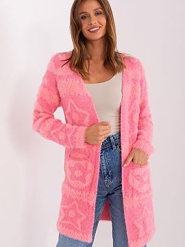 Cardigan AT  Acest cardigan descheiat este ideal pentru cei care apreciază confortul și libertatea de mișcare. Stilul său casual îl face perfect pen