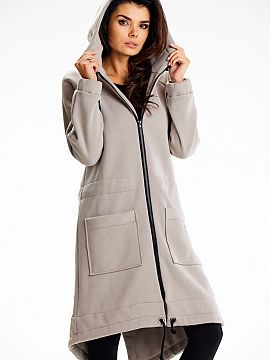 Bluză Infinite You  Hanoracul nostru cu glugă lungă este o combinație de calitate, confort și stil. Confecționat din bumbac moale, garantează durabilitate