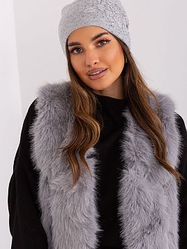 Şapcă AT  Pălărie caldă de iarnă pentru femei din cașmir cu aplicații decorative din pietre de ras.