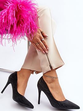 Pantofi cu toc subţire (stiletto) Step in style  Stilettos sunt un clasic al garderobei unei femei, indispensabili în multe stiluri. Acest model este confecționat din material textil. Vâ