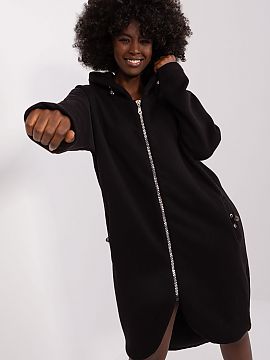 Bluză Relevance  Acest hanorac prelungit este combinația perfectă de stil sportiv și confort maxim. Hanoracul cu croială alungită subliniază designul m