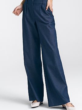 Pantaloni lungi Nife  După mai multe sezoane dominate de pantaloni slim-fit, modelele cu picior larg revin. Acești pantaloni se potrivesc bine cu o jachetă sup