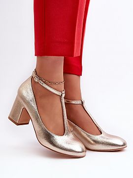 Pantofi dcu toc gros Step in style  Pantofii de damă confecționați din piele ecologică sunt încălțămintea ideală pentru femeile care apreciază stilul și confortul. T