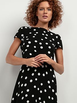 Bluză Tessita  Căutați bluza perfectă pentru vară? Bluza cu model din viscoză T408 este alegerea perfectă! Confecționată dintr-un material ușor ș