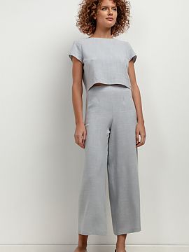 Pantaloni de damă Tessita  Căutați pantalonii perfecți pentru stilul de vară? Iată o opțiune excelentă, pantalonii eleganți din in T406. Lungimea de 7/8 îi fa