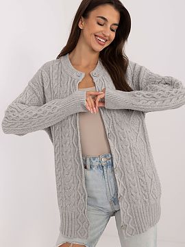 Sveter cu închidere AT  Un pulover feminin cu nasturi în stil casual este o alegere perfectă pentru ținutele de zi cu zi, combinând confortul cu un aspect moder