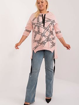 Bluza marime plus Relevance  Bluza asimetrică plus size este o piesă de zi cu zi, cu o croială simplă, elegantă, ideală pentru purtarea zilnică. Confecționată d