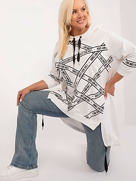 Bluza marime plus Relevance  Bluza asimetrică plus size este o piesă de zi cu zi, cu o croială simplă, elegantă, ideală pentru purtarea zilnică. Confecționată d