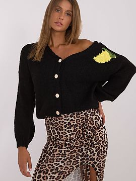 Sveter cu închidere Italy Moda   Pulover casual pentru femei, ideal pentru ocaziile de zi cu zi. Are un imprimeu original plasat pe spate și un mic imprimeu subtil pe faț