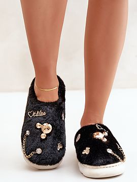 Papuci Step in style  Papuci eleganți de damă cu blană și accesorii la modă sunt o alegere excelentă pentru zilele reci. Realizate dintr-un material moale �