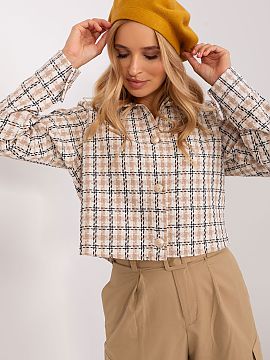 Beretă AT  Acest beret neted este o clasica ce adauga stil fiecarei tinute. Echipat cu o antena delicata pe varf, ii confera caracter si eleganta. Este