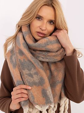 Şal AT  Eșarfă elegantă de 214 cm lungime din poliester cu un motiv animalier, ideală pentru zilele mai reci. Realizată dintr-un material de î