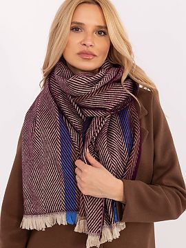 Şal AT  Eșarfa elegantă de iarnă cu o lungime de 194 cm este accesoriul ideal care va asigura căldură și un aspect modern în zilele reci. Eș