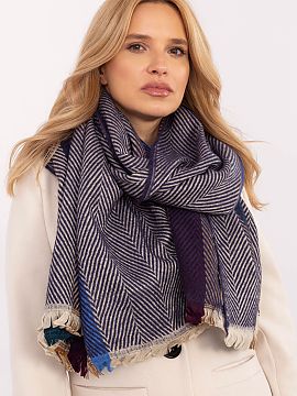 Şal AT  Fular elegant de iarnă cu lungimea de 194 cm este accesoriul ideal care va asigura căldură și un aspect modern în zilele reci. Fularul 