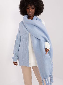 Şal AT  Acest fular lung cu textura neteda si lungimea de 210 cm este o completare perfecta pentru garderoba ta de toamna-iarna. Realizat din polies