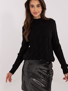 Pulover AT  Acest pulover de damă este o propunere ideală pentru cei care apreciază stilul casual cu o notă de rafinament. Textura variată a materi