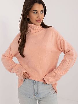 Helancă AT  Pulover de damă cu guler, ideal pentru ocazii de zi cu zi în stil casual. Realizat dintr-un material cu textură variată, ceea ce îi con
