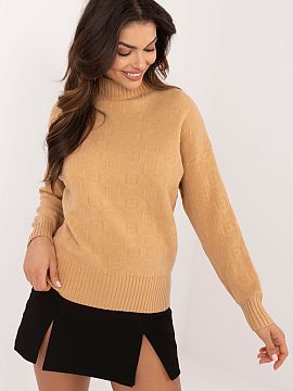 Pulover AT  Un pulover casual cu guler înalt, ideal pentru zi de zi și pentru muncă. Realizat dintr-o combinație de acril și poliester, garantează