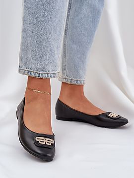 Balerini Step in style  Balerinii pentru femei realizati din piele ecologica sunt o alegere clasica pentru ziua de zi. Talpa plata asigura confortul pe tot parcursu