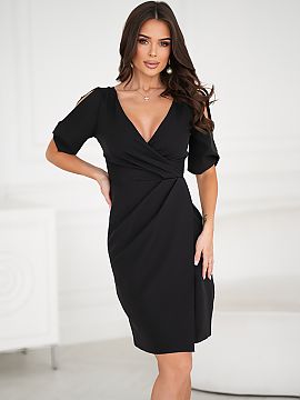 Rochie elegantă Bicotone  Rochie stilată și feminină cu croială mulată, perfectă pentru ocazii elegante. Decolteul tip plic subtil pune în evidență sânii, i
