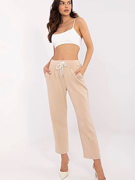 Pantaloni de trening Italy Moda  Pantaloni sport casual stilati sunt combinatia perfecta intre confort si eleganta. Realizati dintr-un amestec de inalta calitate de viscoza,