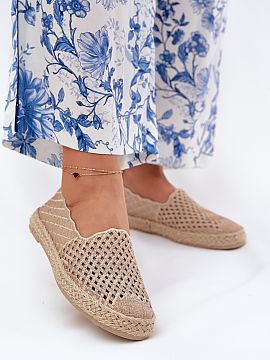 Espadrile Step in style  Espadrilele de damă de la marca Vinceza, fabricate dintr-un material textil ușor, sunt o opțiune ideală pentru zilele calde. Vârfurile 