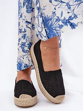 Espadrile Step in style  Espadrilele damă de la marca Vinceza sunt o propunere ideală pentru zilele calde, combinând confortul cu un aspect la modă. Realizate di