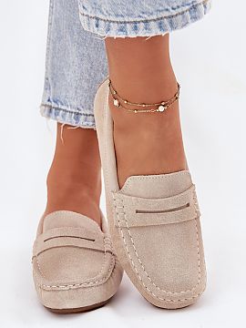 Mocasini Step in style  Mocasinii pentru dame de la marca Big Star, realizați dintr-un velur natural de înaltă calitate, sunt o clasă de eleganță și confort.