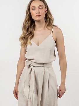 Top awama  Minimalist și universal, acest top este un must-have pentru zilele calde. Confectionat din bumbac natural și moale, oferă respirabilitate