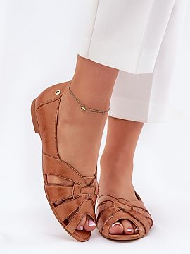 Balerini Step in style  Balerinii pentru femei de la brandul Maciejka, fabricați din piele naturală, sunt o propunere elegantă pentru zi de zi. Aceștia au un to