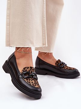 Mocasini Step in style  Mocasini pentru femei din piele naturala sunt o propunere eleganta si confortabila pentru fiecare zi. Asezati pe un toc plat, asigura confor