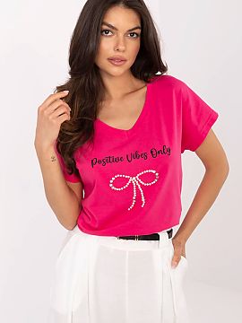 Tricou Factory Price  Tricou casual feminin creat cu gândul la confortul zilnic și aspectul trendy. Croit din bumbac de înaltă calitate cu adaos de elastan, s