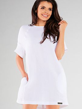 Rochie de zi Infinite You  Rochie mini lejeră cu mâneci scurte, confecționată dintr-un tricot plăcut. Materialul asigură un confort maxim la purtare și permite 