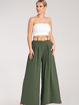 Pantaloni de damă Figl  Pantaloni largi cu talie înaltă și curea împletită decorativ. Materialul ușor și croiala lejeră asigură confortul, iar pliseurile s