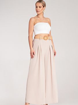 Pantaloni de damă Figl  Pantaloni largi cu talie inalta si curea decorativa impletita. Materialul usor si croiala lejera asigura confortul, iar pliseurile subtile a