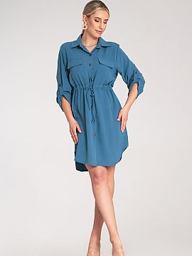 Rochie de zi Figl  Rochie cămașă închisă cu nasturi, cu un guler clasic și două buzunare la piept. Mâneci reglabile cu posibilitate de prindere. Legare