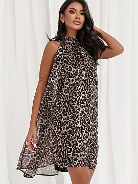 Rochie elegantă IVON  Uneori, este suficientă o singură rochie pentru a arăta și aceasta este aceea. Ușoară, din șifon, cu un guler delicat și un decolteu