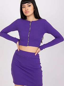 Completă Rue Paris  Setul feminin din material cu dungi este o combinație de confort și stil modern într-o versiune de zi cu zi. Setul include o bluză scurt