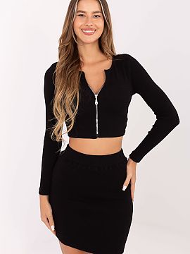 Completă Rue Paris  Setul feminin din material cu dungi este o combinație de confort și stil modern într-o interpretare zilnică. Setul include o bluză scur