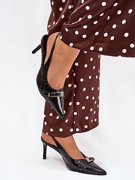 Pantofi cu toc subţire (stiletto) Step in style  Elegant și elegante cu toc în formă de ac țintă, confecționate din piele ecologică, sunt o combinație de clasă cu un accent modern.
