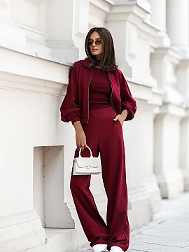 set LaBalancia  Setul de bumbac este o propunere elegantă și confortabilă, ideală atât pentru ziua de zi, cât și pentru ocazii mai casual. Setul este