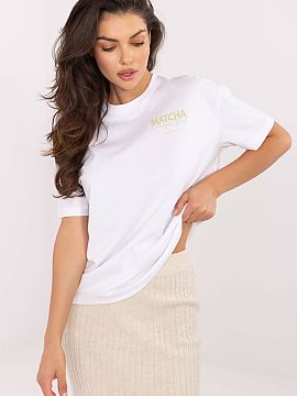 tricou Sublevel  Tricou de damă cu un caracter casual, ideal pentru stilizările de zi cu zi. Realizat dintr-un material de înaltă calitate din bumbac, ca