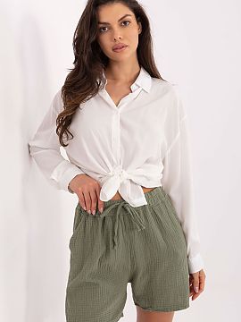 Shorts Italy Moda  Pantaloni scurți de damă din mușelină sunt o alegere excelentă pentru ținutele casual de zi cu zi în zilele mai calde. Realizați din