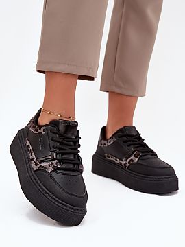 Pantofi de sport Step in style  Sneakers damă de la Big Star. Realizate din piele ecologică, plasate pe o platformă care adaugă înălțime și subțiază silueta. Talp