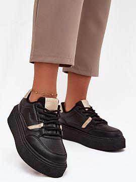 Pantofi de sport Step in style  Sneakers damă de la Big Star. Realizate din piele ecologică, aşezate pe o platformă care adaugă înălţime şi subţiază silueta. Tal